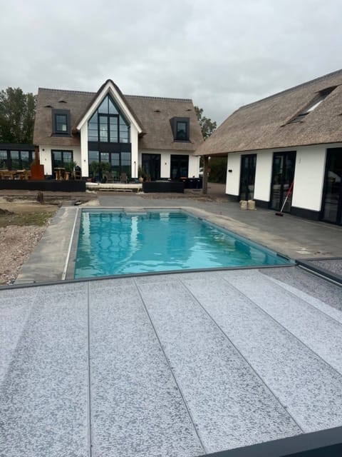 Zwembad in tuin aanleggen